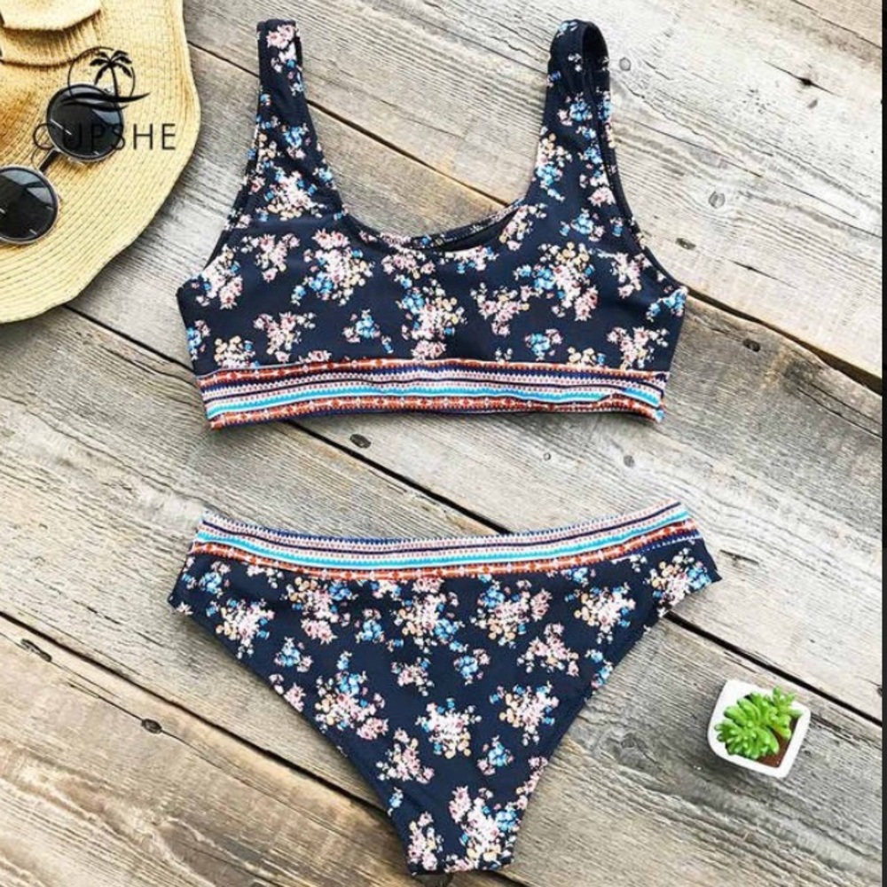CUPSHE GLORIOUS DAYS PRINT BIKINI SET